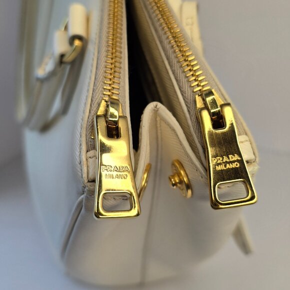 Prada Galleria MM Off-White Saffiano Leather Tote | Strap + Entrupy | Rank A - Picture 6 of 16